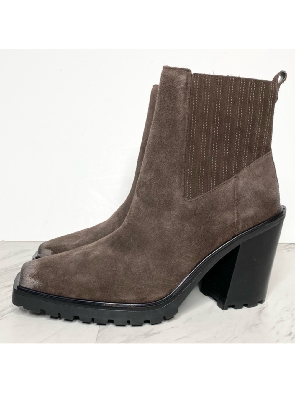 Vince Camuto Aresse Brown Suede Square Toe Heeled Bootie 9 1/2 M